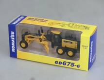 ◇☆8)未開封 小松製作所 KOMATSU GD675-6 モーターグレーダー オリジナルミニチュア ミニカー 1/87スケール 非売品◆_画像2