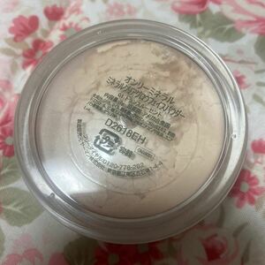  Only Minerals mineral clear Glo u face powder 01 trance lucent 