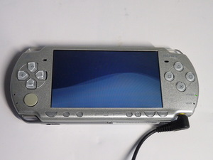 現状品◆SONY PSP-2000 シルバー UMD メモステOK (F)