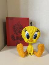 トゥイーティー フィギュア　Looney Tunes Tweety Bird Yellow by Mark Dean Veca_画像1