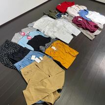 レディース　カットソー　ブラウス　シャツ　未使用品　タグ付き　まとめ売り　パンツ　ニット　スカート　服　トップス ファッション 22着_画像1