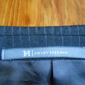 とても美品 米国高級老舗 Hickey Freeman セミビンテージ 春秋用高級ウーステッドウール100% 超高級スーツ（ＵS$1,500以上） 小さめのUS42Rの画像2