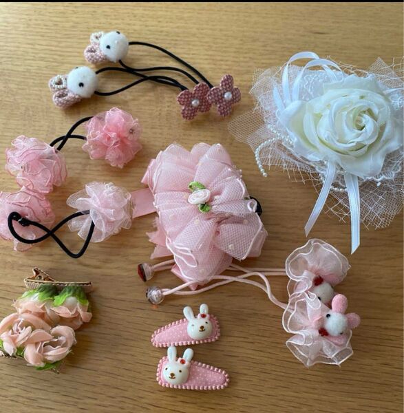 子供アクセサリー ピン リボン ヘアゴム シニヨンカバー コサージュ ピンバッジ
