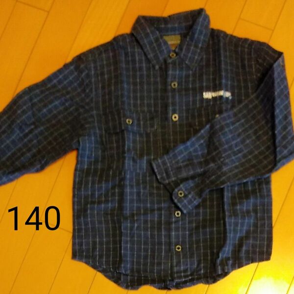 長袖シャツ 140
