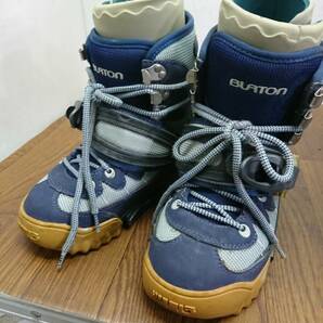 送料無料d57233 Hart/BURTON WOMEN'S スノーボード 板ブーツ一式 板長さ(約)138cm ブーツサイズ US 5/UK3.5の画像2