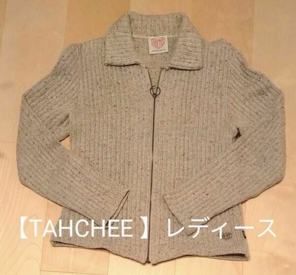 【TAHCHEE】 ターチ　サーフブランド レディースニットカーディガン M 刺繍あり ニットジャケットジャケット ブラウン長袖 