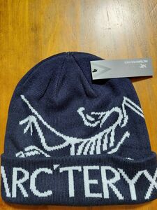 ネイビー　ARC'TERYX　ニット帽　ビーニー　キャップ 帽子 新品