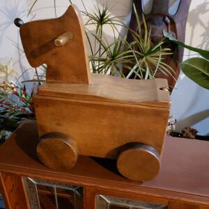 J-636 oak village .. type ...... wooden toy wooden dog pretty width 42 thickness 20 height 41