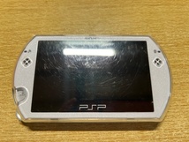 【中古】PSP（PlayStation Portable）go本体　PSP-N1000 PW 【送料無料】_画像4