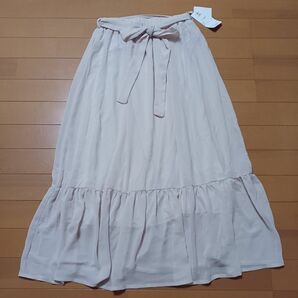 新品タグ付きお姫様のようなスカート