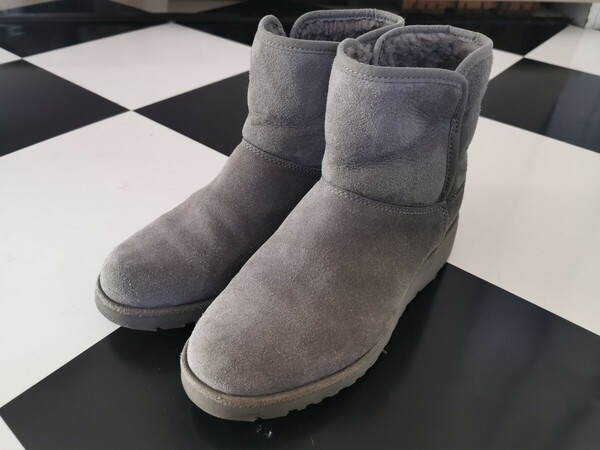 美品 UGG Kristin クラシックブーツ グレー 24cm ムートンブーツ スエード アグ