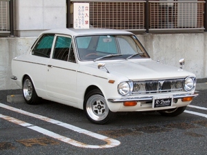 Buy Now！KE10 Corolla Coupe ハイデラックス 4速MT Genuineキャブ 13 InchAW After-marketマフラー 