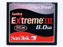 ★☆希少★【8GB】CFカード コンパクトフラッシュ SanDisk Extreme Ⅲ CompactFlash ★ケース付属★中古良品☆★_画像1
