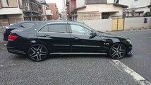 車では無く、ホイールのオークションです