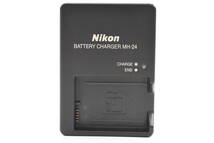 ★純正・美品・完動★ Nikon ニコン MH-24 充電器 バッテリーチャージャー (k-2819）_画像1