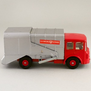 イギリス マッチボックス（matchbox） ごみ収集車 REFUSE TRUCK KING SIZE K-7