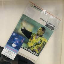 【福岡】☆引取限定☆サッカー ワールドカップ1998年 パラグアイ代表 サイン入りユニフォーム グローブ チラベルト レア 希少【RS1110-1】_画像5