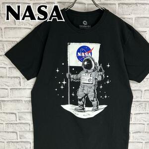 NASA ナサ 宇宙飛行士 月面 フラッグ 宇宙服 企業 Tシャツ 半袖 輸入品 春服 夏服 海外古着 企業 会社 宇宙 スペース 航空宇宙局