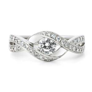 ★★★最高級 プラチナ pt900 Ｆカラーの輝き 極上 ダイヤモンド 0.710ct インフィニティ デザイン リング 指輪