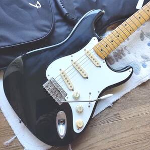 Fender Japan ストラト Blackie 95年フジゲン製 ケース付 程度上！の画像2