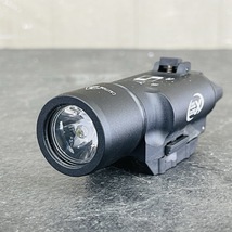 ウェポンライト 【中古】ほぼ新品 SUREFIRE シュアファイア X300 WEAPON LIGHT フラッシュライト 動作保証/56023_画像1