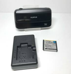 中古動作品　FUJIFILM 富士フィルム FinePix REAL 3D W3 コンパクトデジタルカメラ 