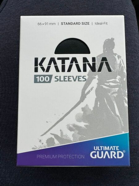 【新品未開封】 アルティメットガード KATANA 刀 スタンダードサイズ 66×91㎜ 100 黒 BLACK 