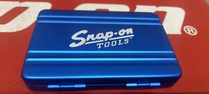 ★新品 Snap-on スナップオン アルミ製 スーツケース型 カード ホルダー ケース 名刺入れ ブルー 青 BU★