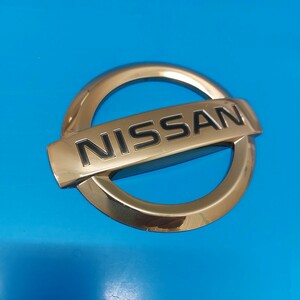 ※N33 NISSAN GOLD EMBLEM 日産 ゴールドエンブレム 