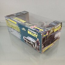 ★Revell 1/25 映画 BULLITT スティーブ・マックイーン '68 ムスタング ★_画像6