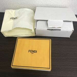 【KN1】未使用保管品★1000円スタート★FENDI/フェンディ　陶器製　小物入れ　蓋つき