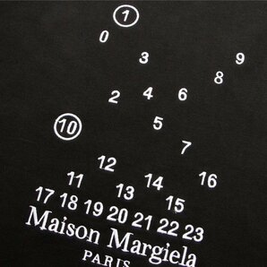 ※Maison Margiela※ メゾンマルジェラ 長袖 パーカー メンズ レディース oversize 黒 フーディー フード付き ナンバリングロゴ Lサイズの画像6