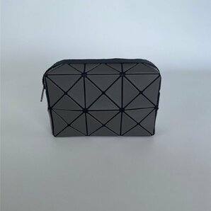 【BAO BAO ISSEY MIYAKE】CUBOID ショルダー バッグ ダークグレーの画像5