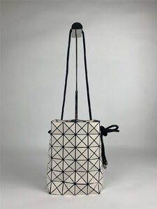 【BAOBAO ISSEY MIYAKE】WRING　リング 巾着型 2WAY ベージュ