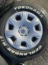 ハイエース ホワイトレター ホイールタイヤセット【195/80R15】6穴 2022年製 ヨコハマGEOLANDER H/T 4本 美品 トヨタ 純正 キャラバン_画像4