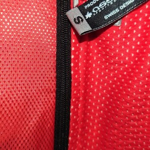 assos アソス AIRBLOCK VEST ベスト ジレASSOS 赤 メンズS レッド＆ブラック サイクルジャージ 後ろ長さ調整可 ASSOS ジレ ベストの画像10