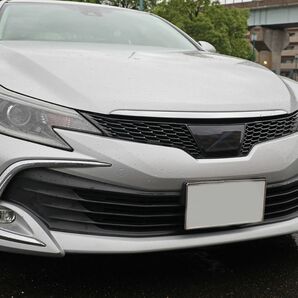 Tint+カット済み フロントエンブレム スモークフィルム(スモーク20% Toyota Safety Sense装備車用) マークX GRX130/GRX133/GRX135 後期 130の画像4