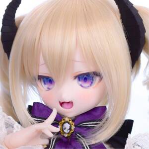 【ぽこあどおる】ddh-29 セミホワイト肌 カスタムヘッド　ＭＤＤ　ドルフィードリーム　カボションアイ付き