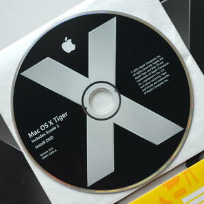 Mac OS X10.4 Tiger 正規販売 初版 フルインストール DVD 箱入り + 0SX10.4.11Combo Updata/0S9.2.2 Classic /QT7.6 の画像2