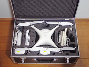 ☆PHANTOM 4 ADVANCED ハードケース・予備バッテリー等付属　中古