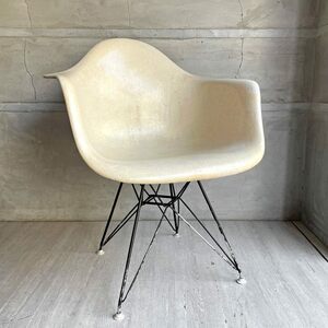 ♪ ハーマンミラー Herman Miller モダンファニチャーセールス製 アームシェルチェア エッフェルベース C&Rイームズ ミッドセンチュリー