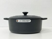 ● ルクルーゼ LE CREUSET ココットオーバル 両手鍋 31cm ブラック 鋳物 フランス 未使用品_画像2
