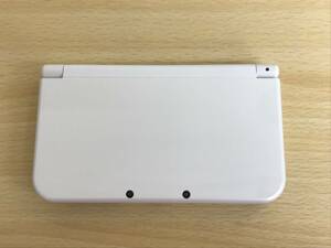 073 (17-46) New ニンテンドー 3DS LL 本体のみ ホワイト NEW NINTENDO3DSLL タッチペン付属 動作チェック/初期化済み