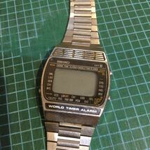 セイコー ワールドタイムアラーム メンズ腕時計 デジタル A239-5020 SEIKO _画像1