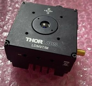 ★ソーラボ THORLABS 温度コントローラー内蔵レーザーマウント LDM9T/M★