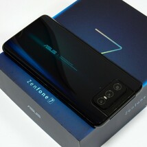 美品 SIMフリー ASUS Zenfone7 ZS670KS_画像1