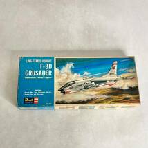 未組立　現状品　プラモデル　Revell　レーベル　LING-TEMCO-VOUGHT　リングテムコボート　F-8D CRUSADER　クルセーダー　1/68_画像1