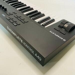 【A4104】動作品！ KOMPLETE MIDIコントローラー キーボード KONTROL A49