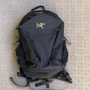 アークテリクス ARC’TERYX マンティス 26 リュック バックパック MANTIS 26 BACKPACK ブラック