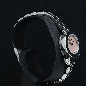 1円 稼動 良品 フェラガモ QZ ラウンド ピンクシェル文字盤 レディース腕時計 MTM 0001100 3MGTの画像2